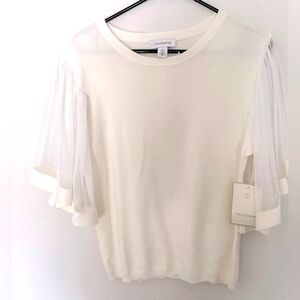 NWT Beautiful Women's White Top Size L
